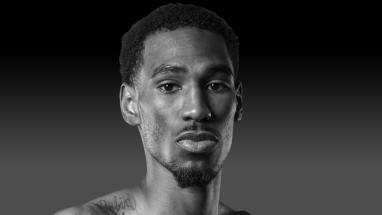 Robert Easter Jr. 